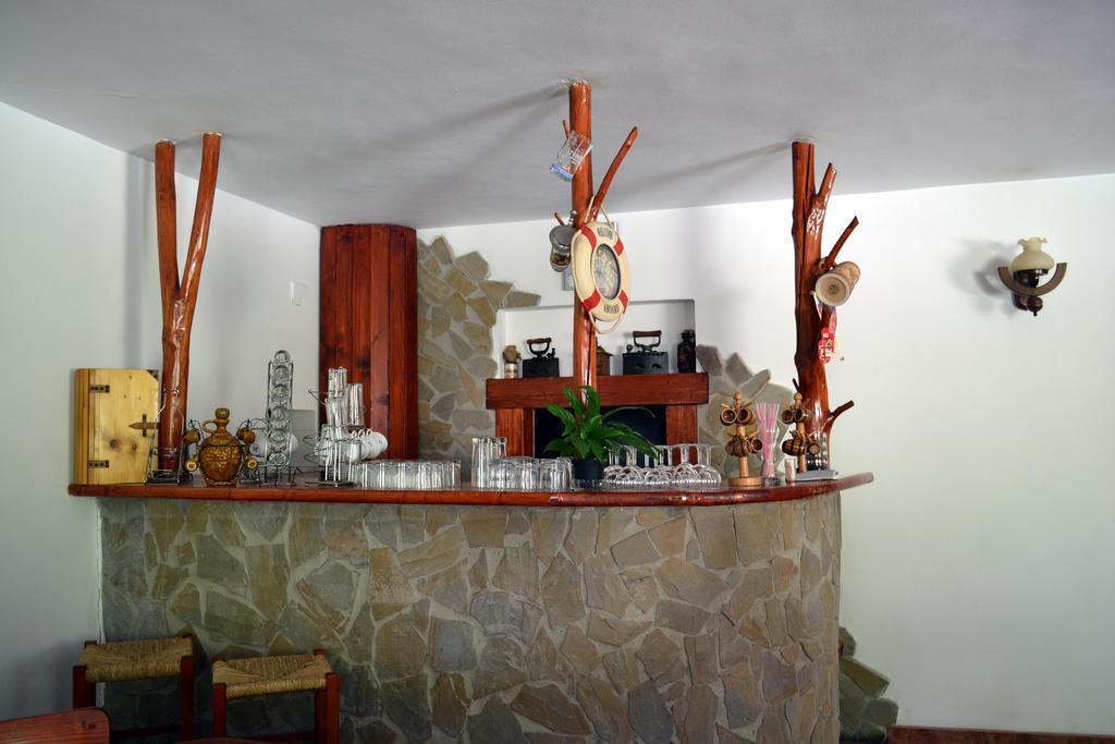 Hotel Raza Soarelui à Moeciu De Sus Extérieur photo